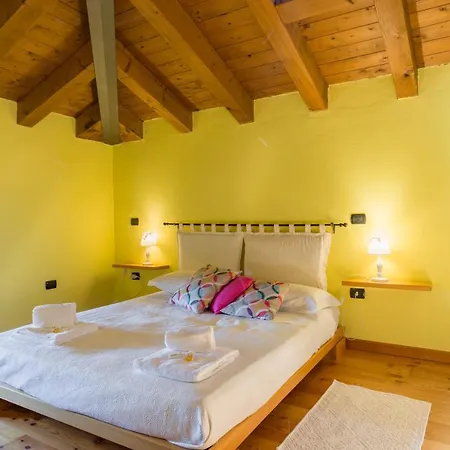 Topazio Apartment *